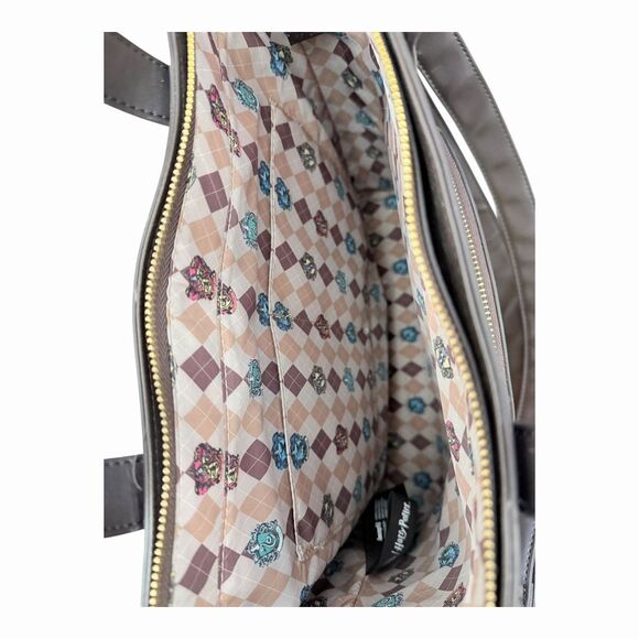 Harry Potter Hogwarts  Convertible Backpack & Tote Crossbody Bag Loungefly - Picture 10 of 16